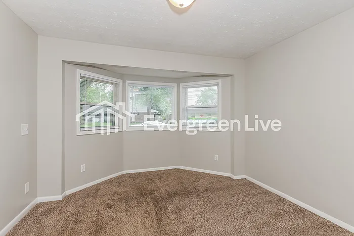 5013 Tewkesbury Dr — Photo 6