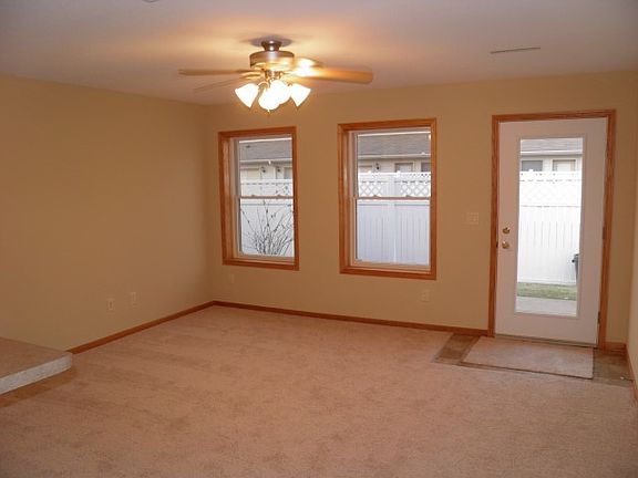 4th image of 454 Celeste Cir