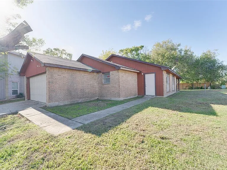 1539 Stevenage Ln — Photo 15