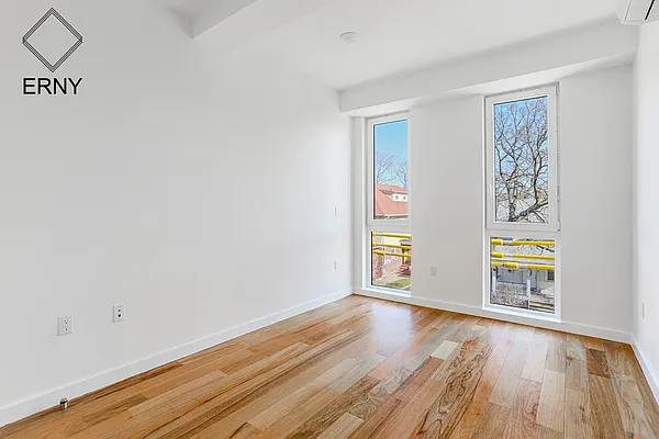 Rented by ERNY LLC | media 10