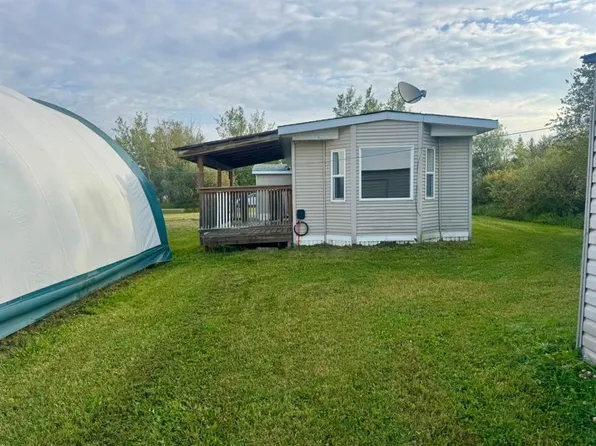 9725 NE 107th St, Hythe, AB T0H 2C0