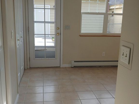 3rd image of 2107 W Sussex Ave