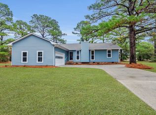 1106 Navidad Bank Ct, New Bern, NC 28560