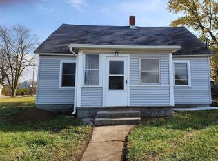 2006 S Gharkey St, Muncie, IN 47302
