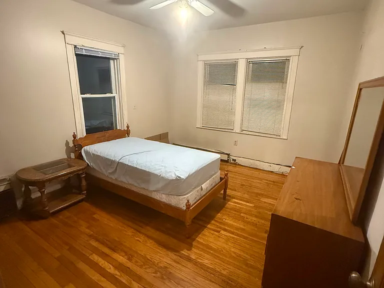 364 Whiting Ave #1 — Photo 1