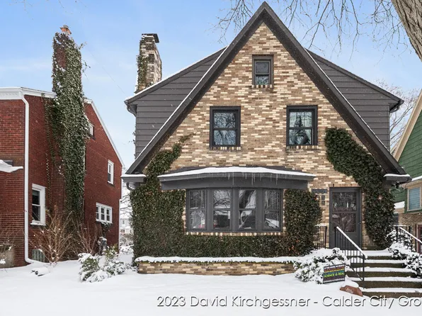 54 Baynton Ave NE, Grand Rapids, MI 49503