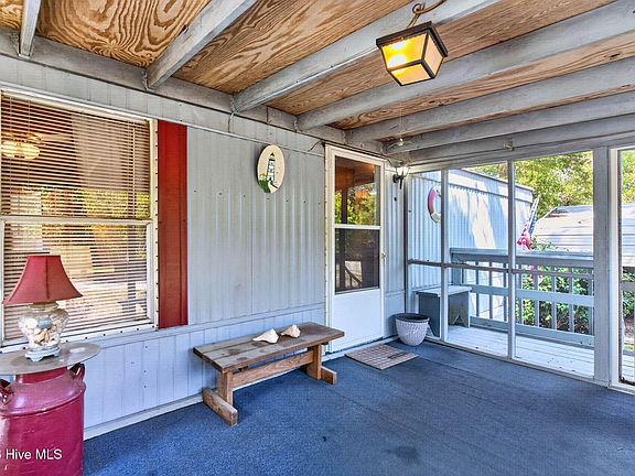 4th image of 1649 Woodview Circle SW