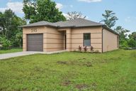 Carolina Ave-S1208-003.jpg