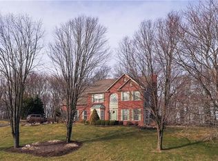 123 Henry Rd, Tarentum, PA 15084