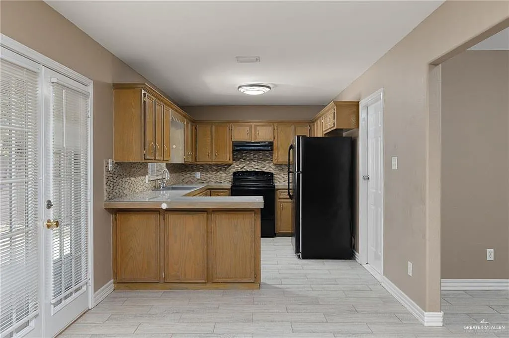 3 bed, 2.0 bath, 1212 sqft, $1,500 — Photo 4