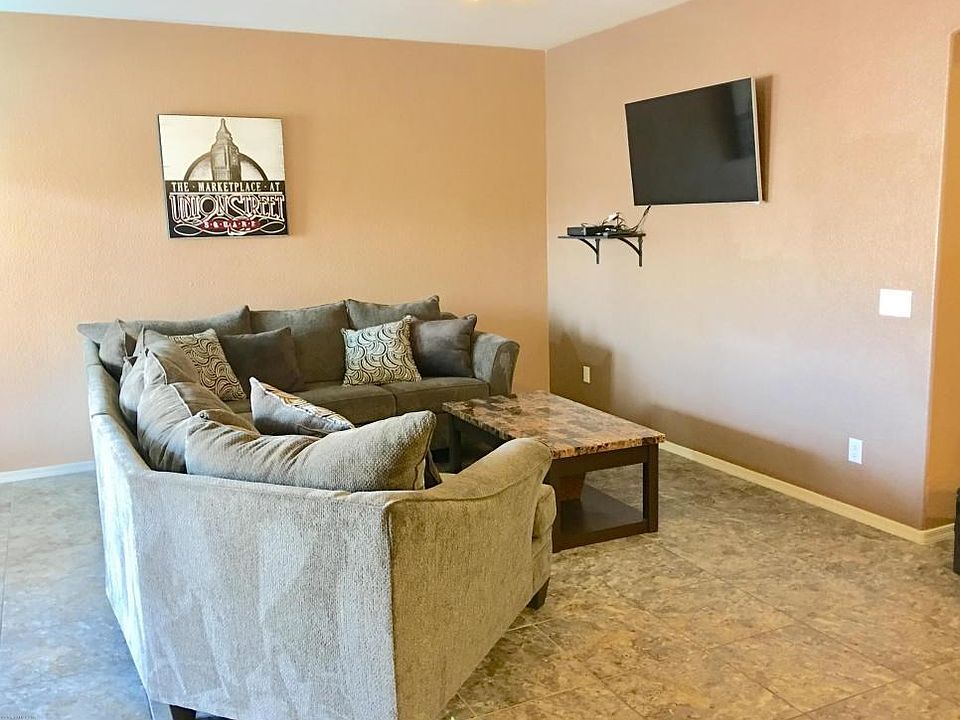1st image of 4337 Kings Canyon Way