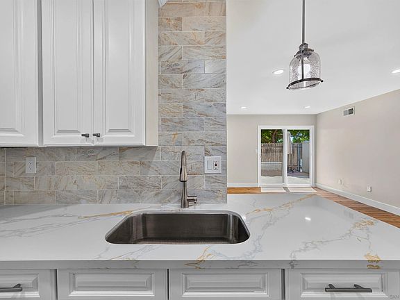 3rd image of 8318 Panorama Ridge Ct