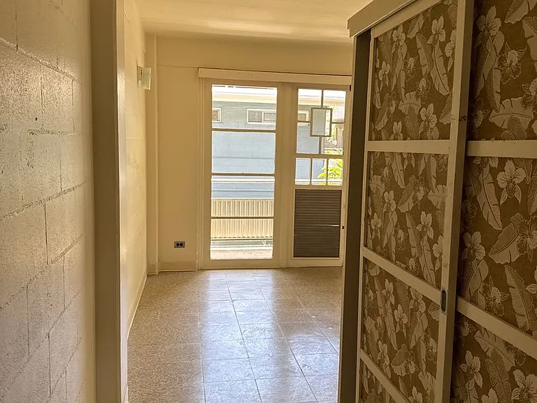 248 Kaiulani Ave — Photo 1