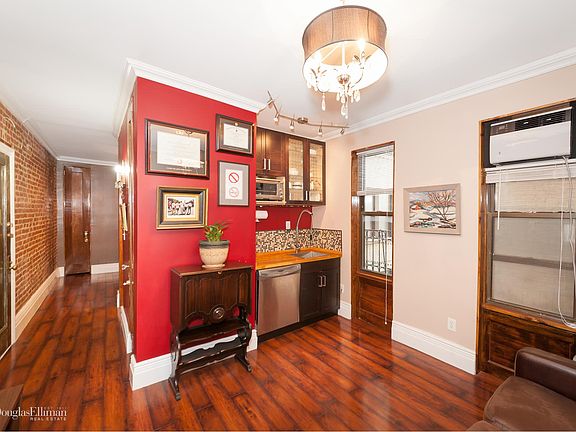 4th image of 530 Manhattan Ave APT 34