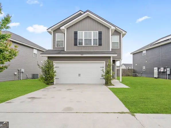 744 Fairview Cir, Hinesville, GA 31313