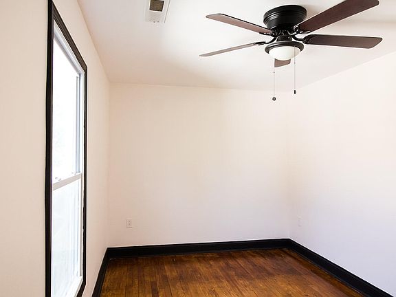 4th image of 3328 W 33rd St #1