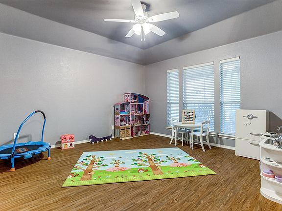 2nd image of 9800 Old Field Dr