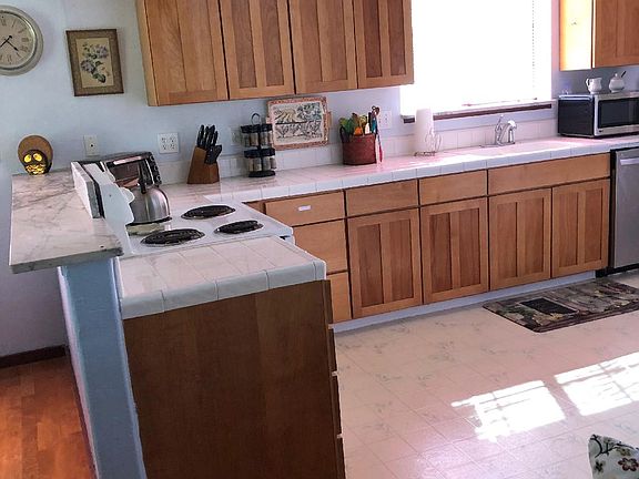 5th image of 4005 Emerald Dr