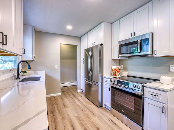 5th image of 10917 Southview Dr