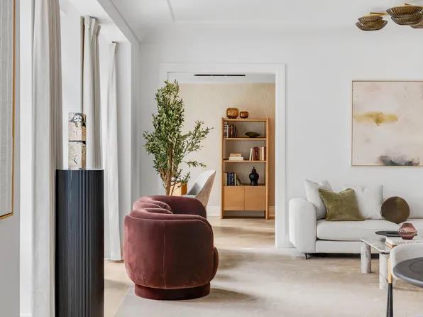 16 Fifth Avenue image 8 of 20