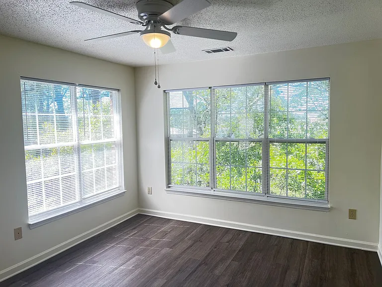 4243 Villas Dr #507 — Photo 8