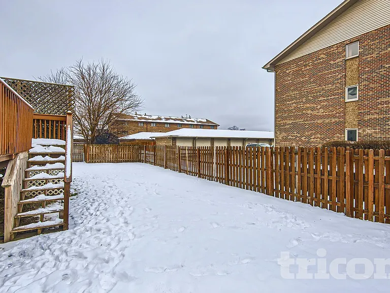 11059 Catherine Dr — Photo 27