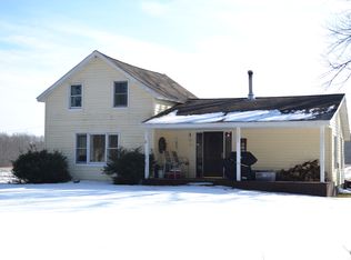 1517 Decamp Rd, Stockbridge, MI 49285