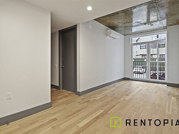3rd image of 340 Evergreen Ave APT 417
