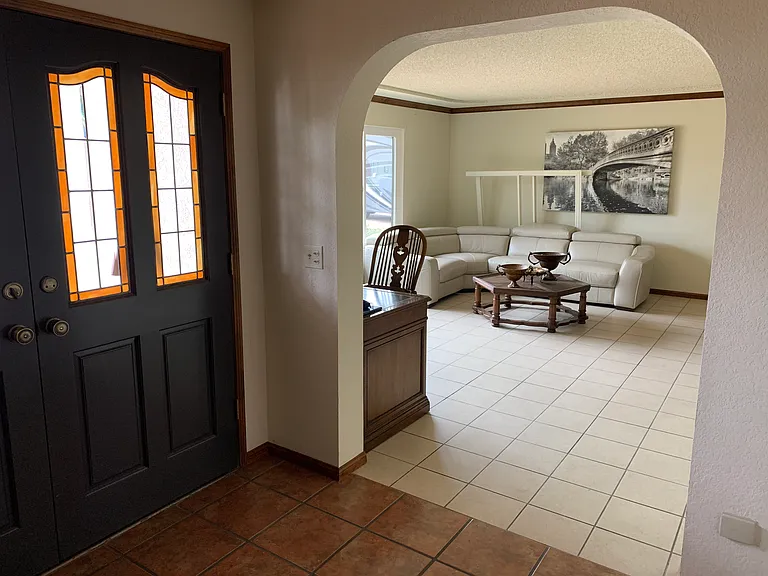 San Marino Ln — Photo 4