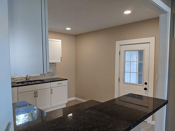 4th image of 2538 Avenue C