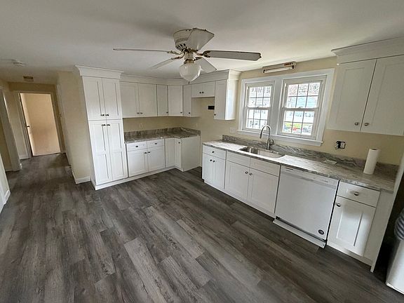 2nd image of 27 Kingston Dr