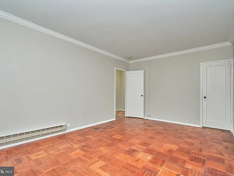 1553 Mount Eagle Pl — Photo 21