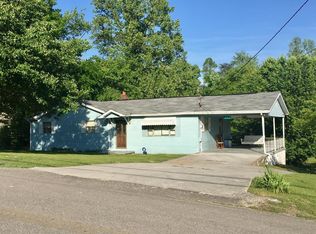 223 Black Oak Rd, Clinton, TN 37716