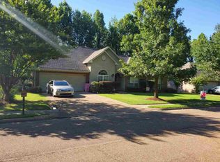 122 Thornwood Dr, Clinton, MS 39056