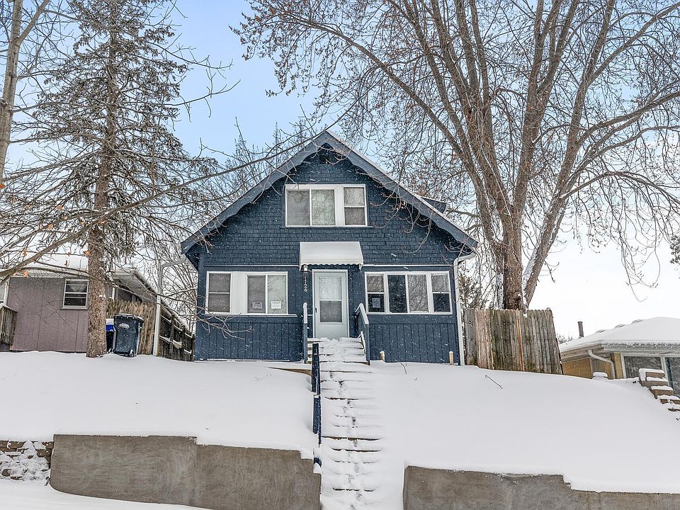 1st image of 1726 4th St E