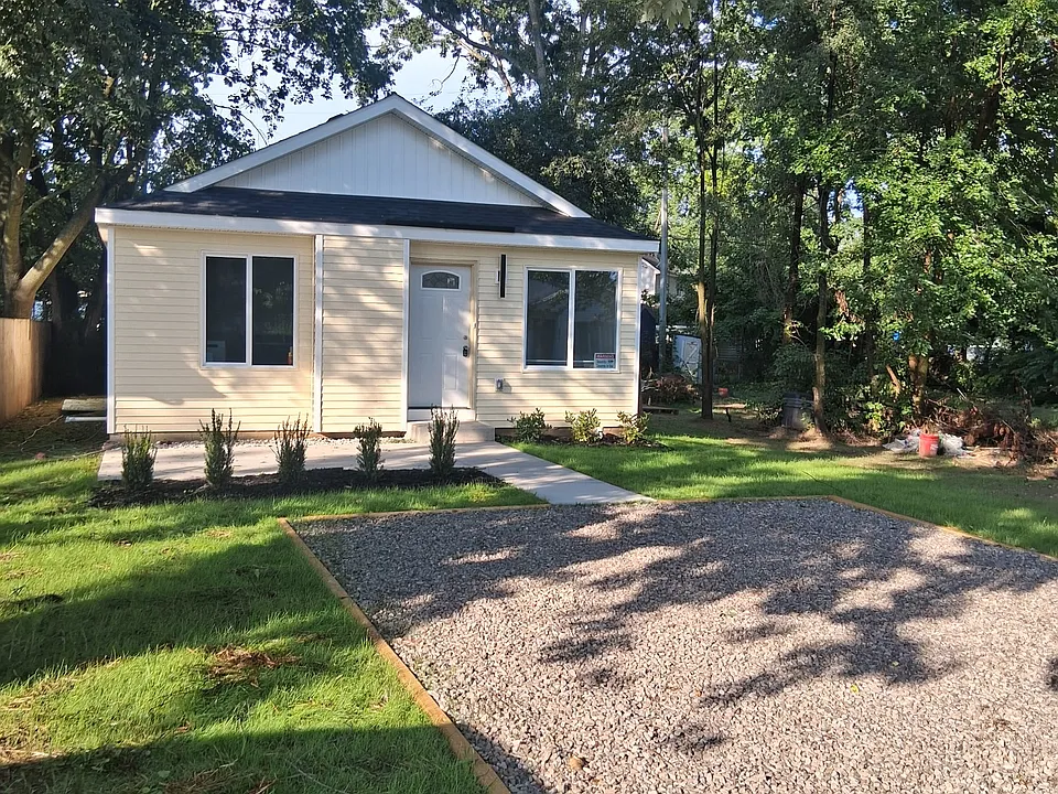 2775 Wisner Blvd
