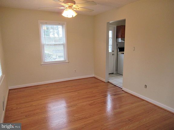 5th image of 6362 Hillcrest Pl