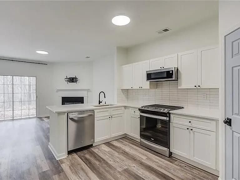 3340 Hidden Cove Cir #3340 — Photo 6