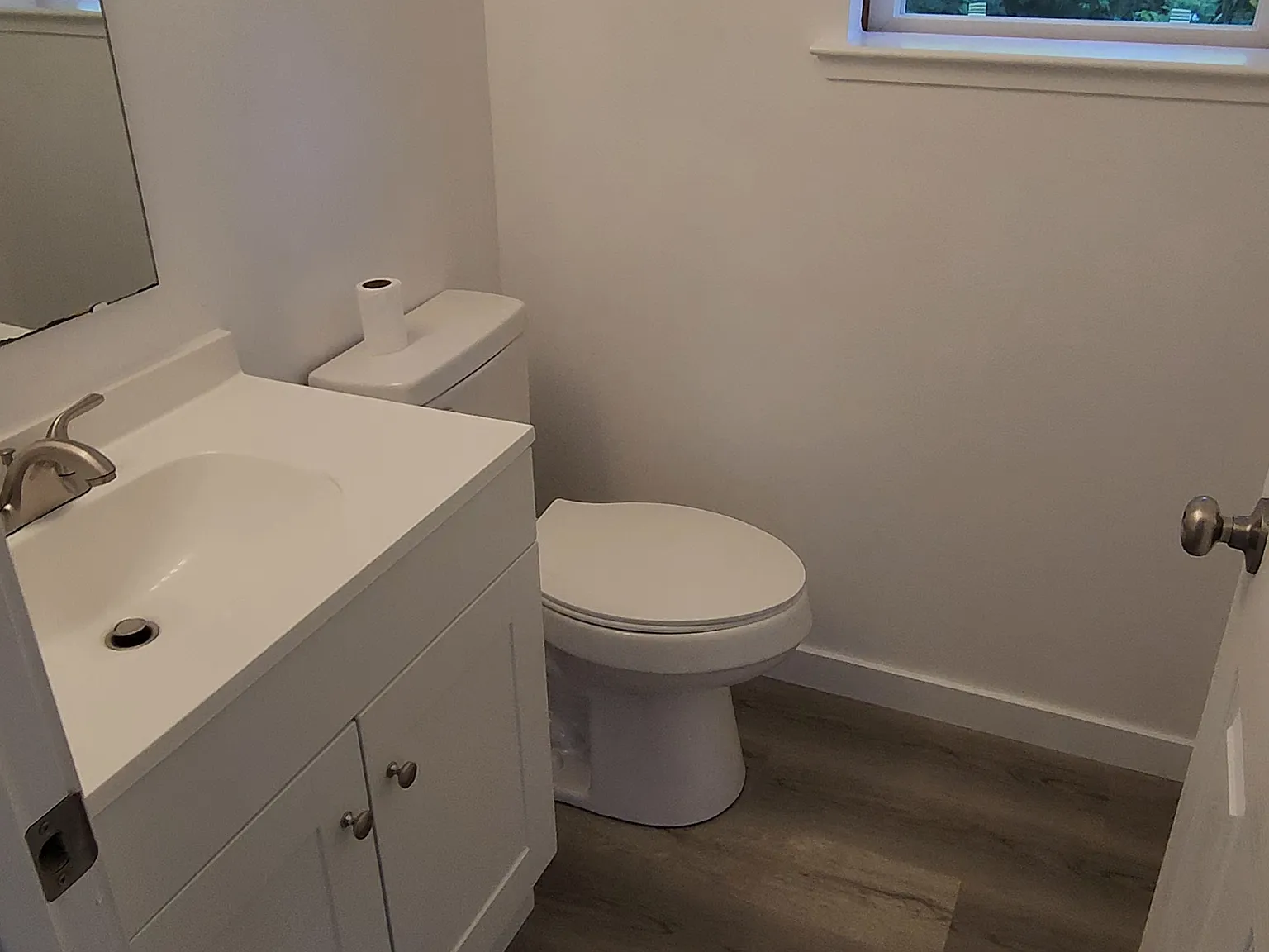 3 bed, 1.5 bath, 1100 sqft, $2,800 — Photo 3