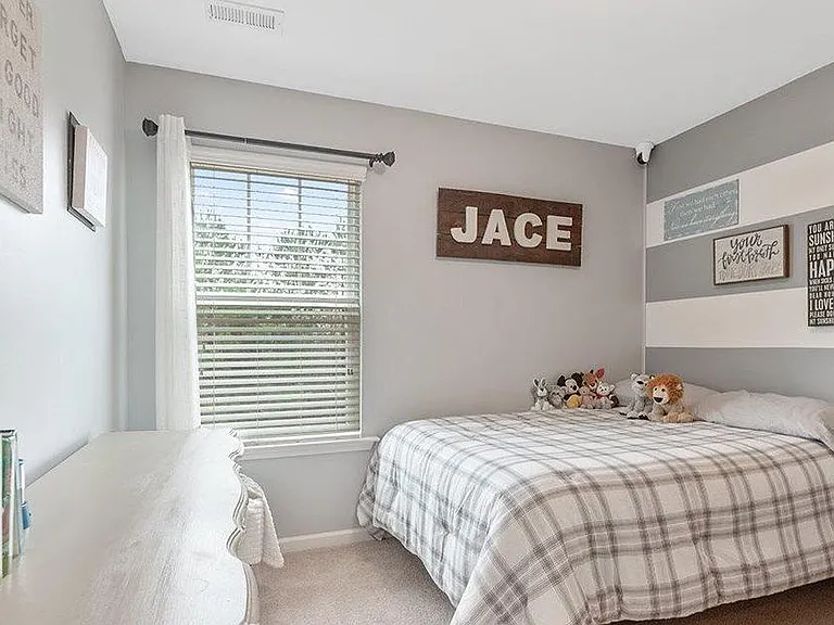 715 Hunters Ridge Dr — Photo 13