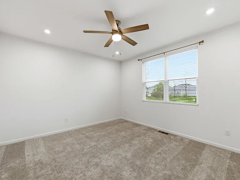 538 Penwell Dr — Photo 15