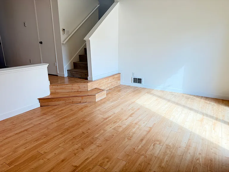 125 146th Ave SE #125 — Photo 3