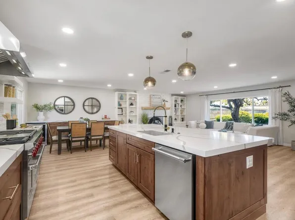 2500 Cranston Dr, Escondido, CA 92025