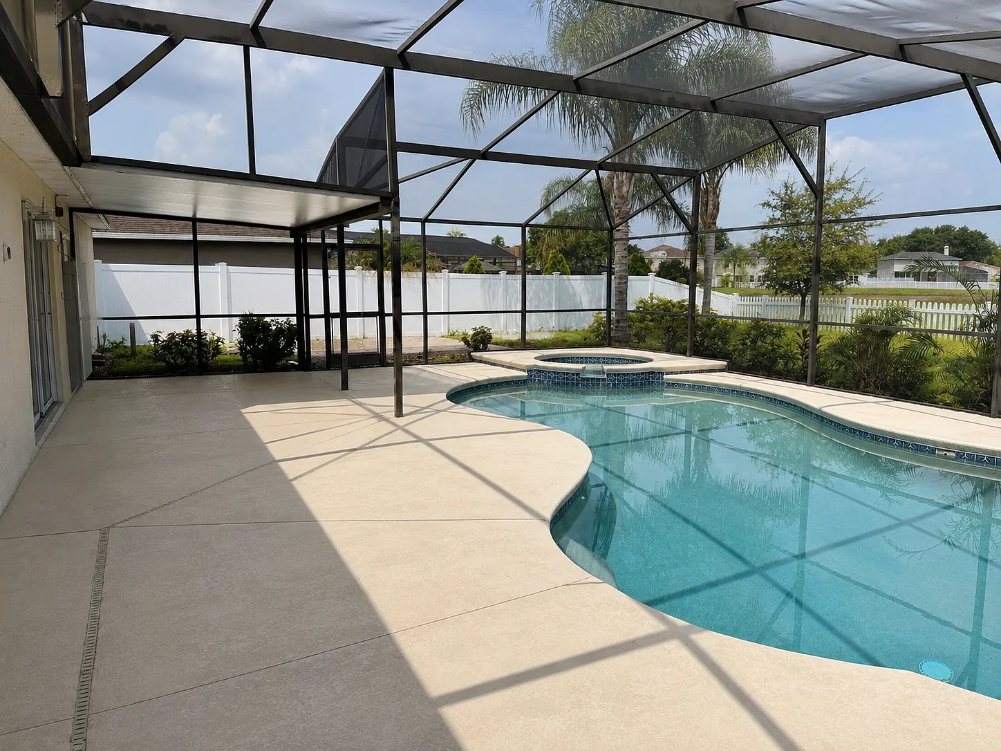 3 bed, 1685 sqft, $2,850 — Photo 2