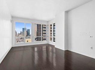 350 W 42nd St APT 24D, New York, NY 10036