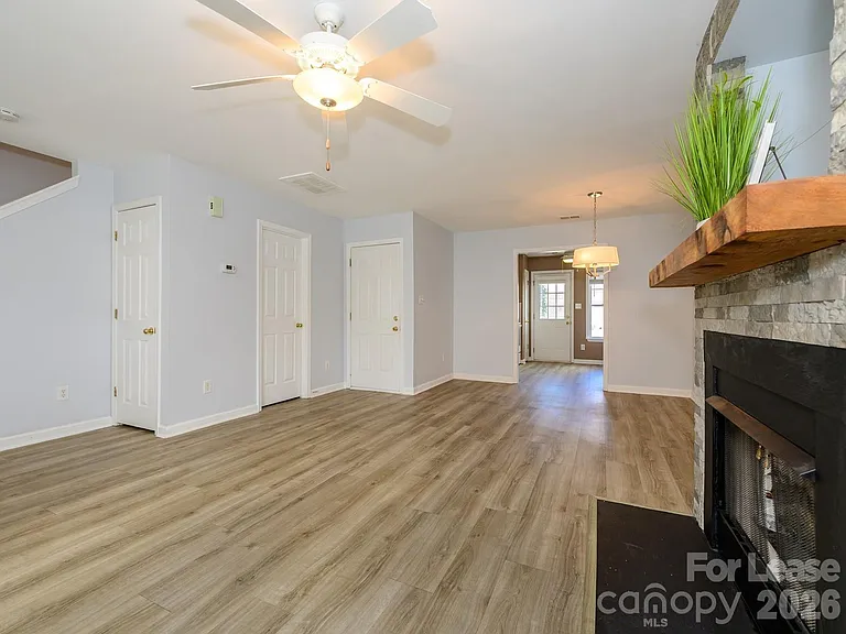 8327 Brickle Ln — Photo 8
