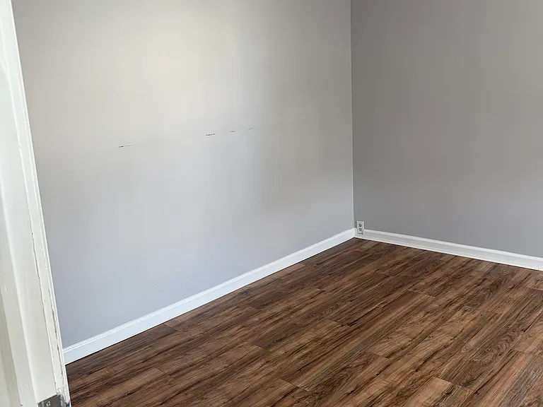 243 E Central Ave — Photo 4
