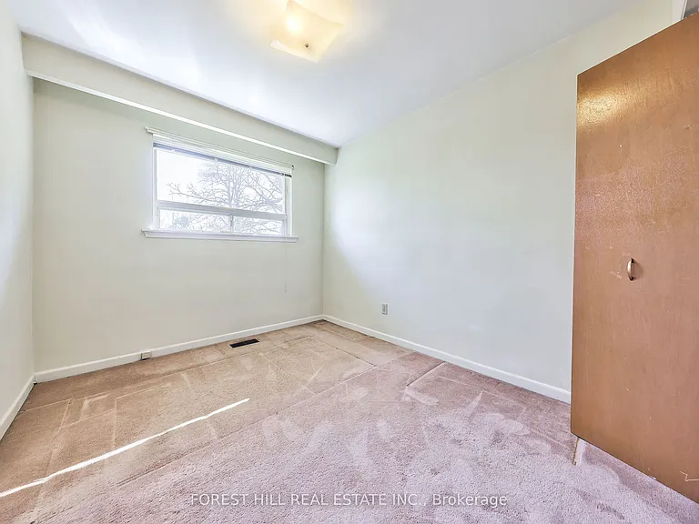 63 Hopperton Dr — Photo 13