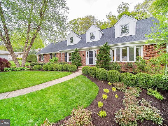 2nd image of 905 Barley Dr