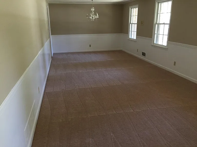 2204 Vine St — Photo 9